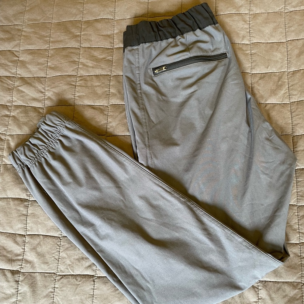 lululemon Warp City Jogger, size small - Picture 4 of 7